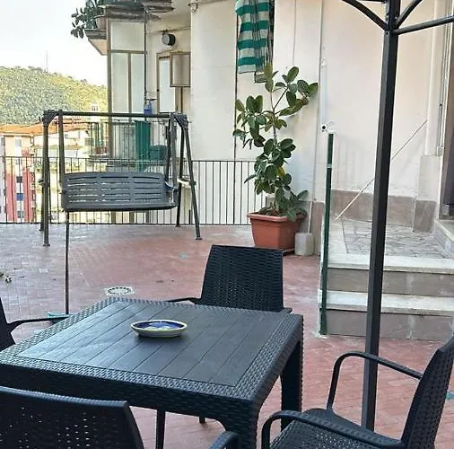 Casa Di Cri فندق مبيت وإفطار ساليرنو